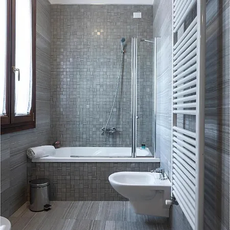 בית הארחה Ca' Degli Specchieri ונציה