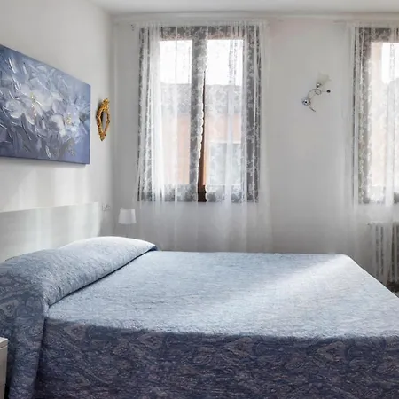 Vendégház Ca' Degli Specchieri *