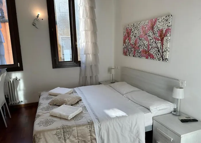 Ca' Degli Specchieri البندقية