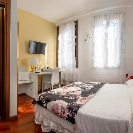 Ca' Degli Specchieri